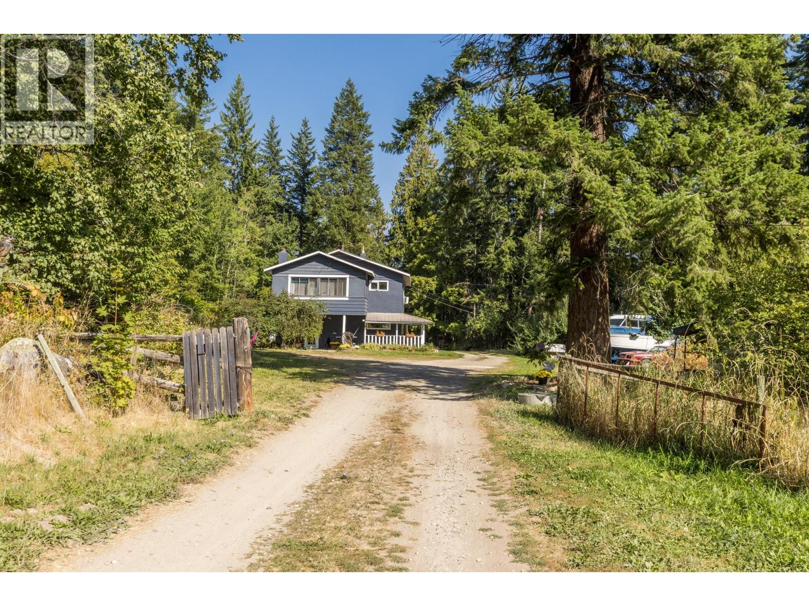 3591 65 Avenue Northwest, Salmon Arm