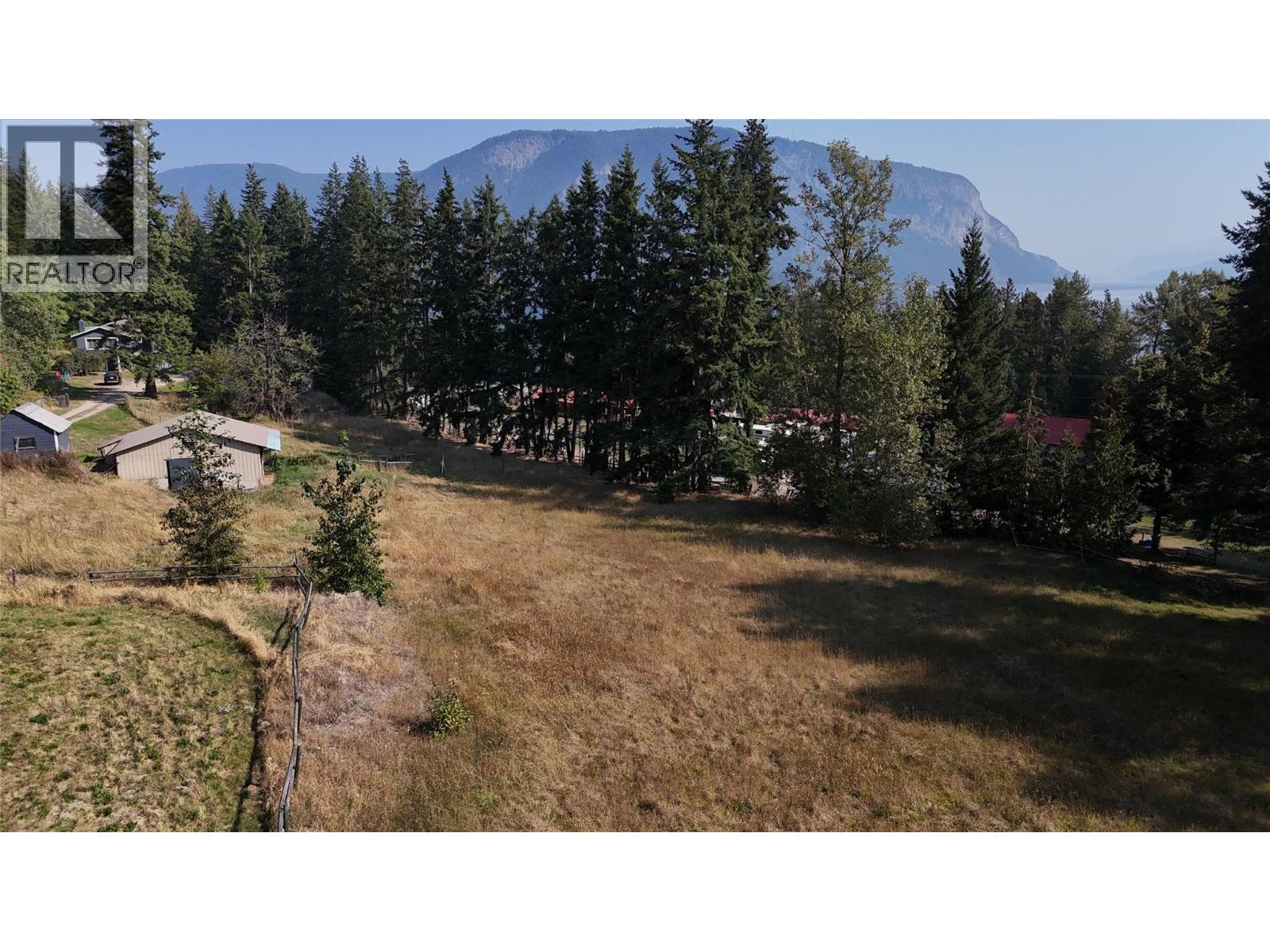 3591 65 Avenue NW, Salmon Arm