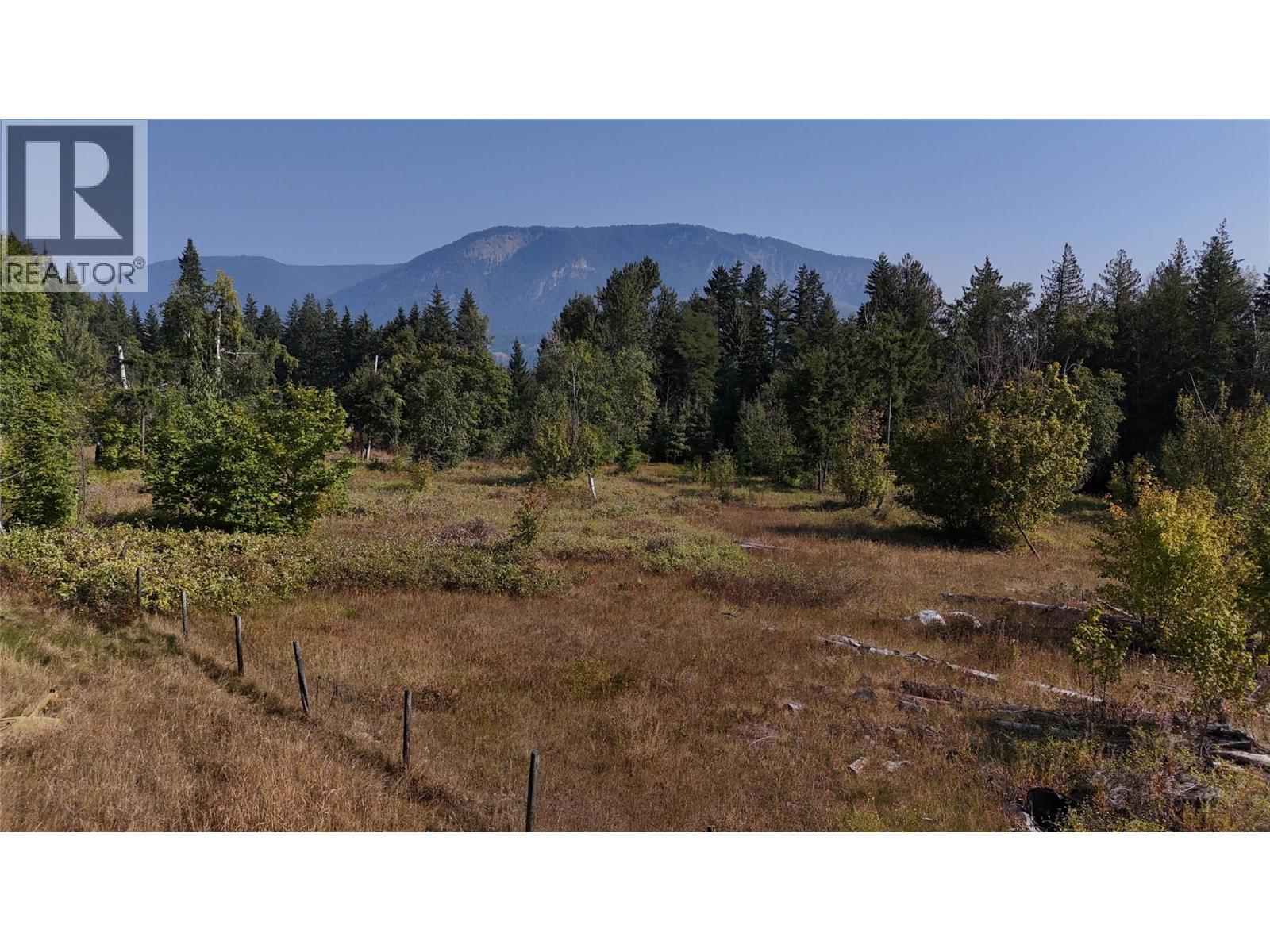 3591 65 Avenue NW, Salmon Arm