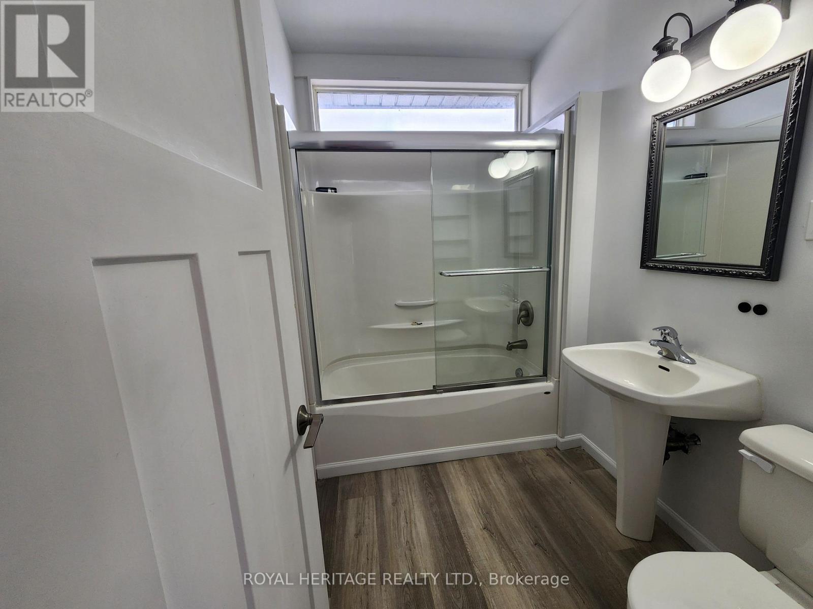 203 VALENCIA ROAD,Oshawa (Lakeview),,