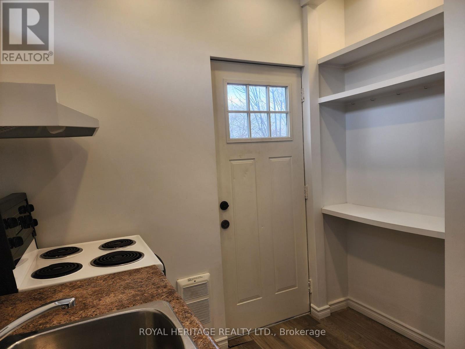 203 VALENCIA ROAD,Oshawa (Lakeview),,