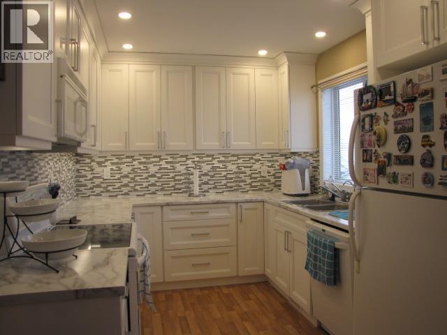 #25 500 WOTZKE DRIVE - Image 3