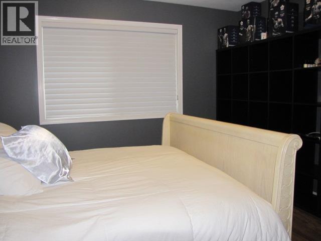 #25 500 WOTZKE DRIVE - 12