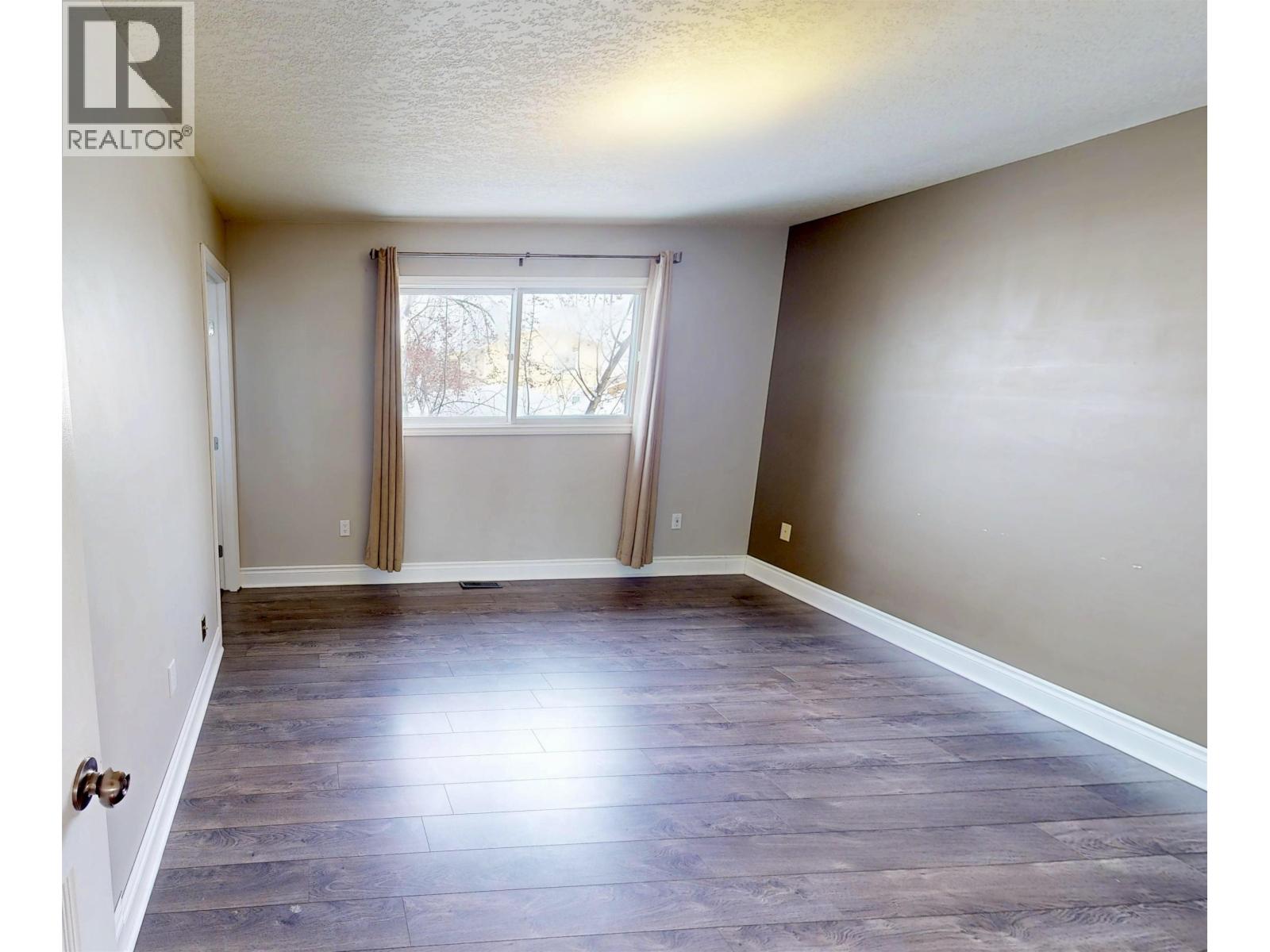 10504 113 AVENUE - 14