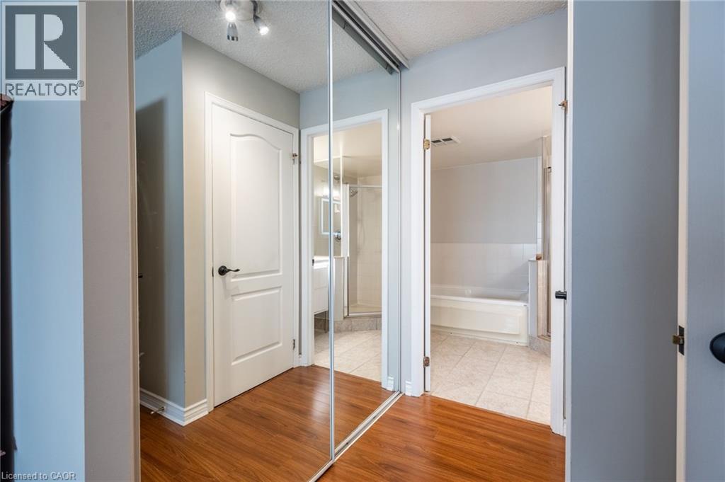 1276 MAPLE CROSSING Boulevard Unit# 1203, Burlington, Ontario, L7S2J9 — Photo 8