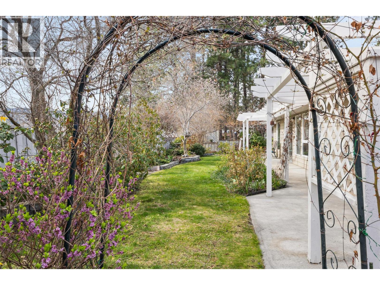 168 Evergreen Crescent, Penticton