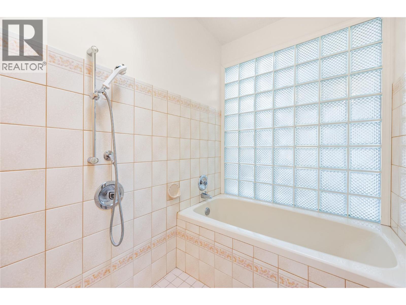 168 Evergreen Crescent, Penticton