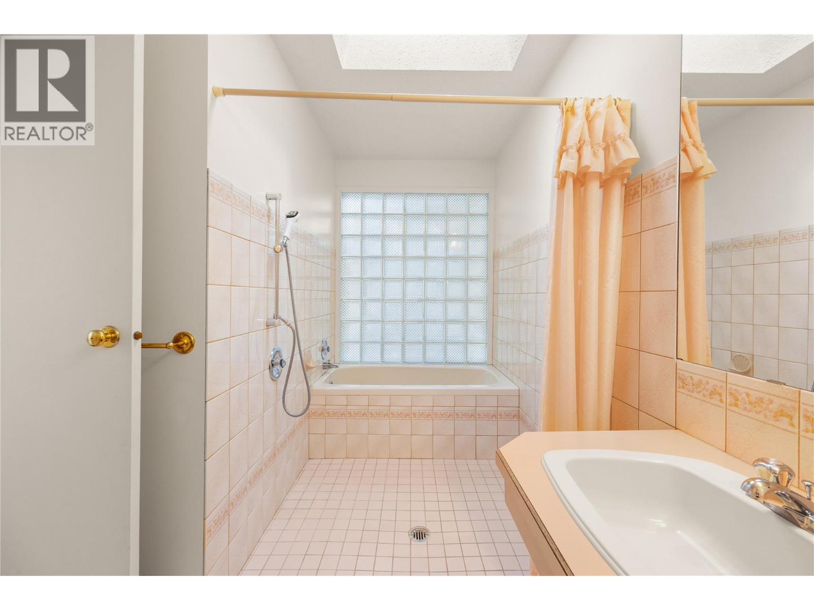 168 Evergreen Crescent, Penticton