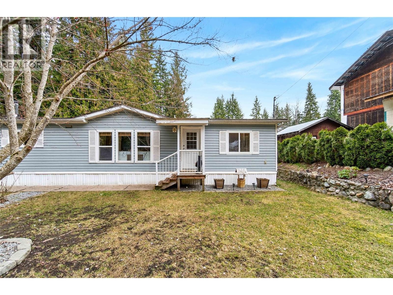 19 West Poirier Road, Mara