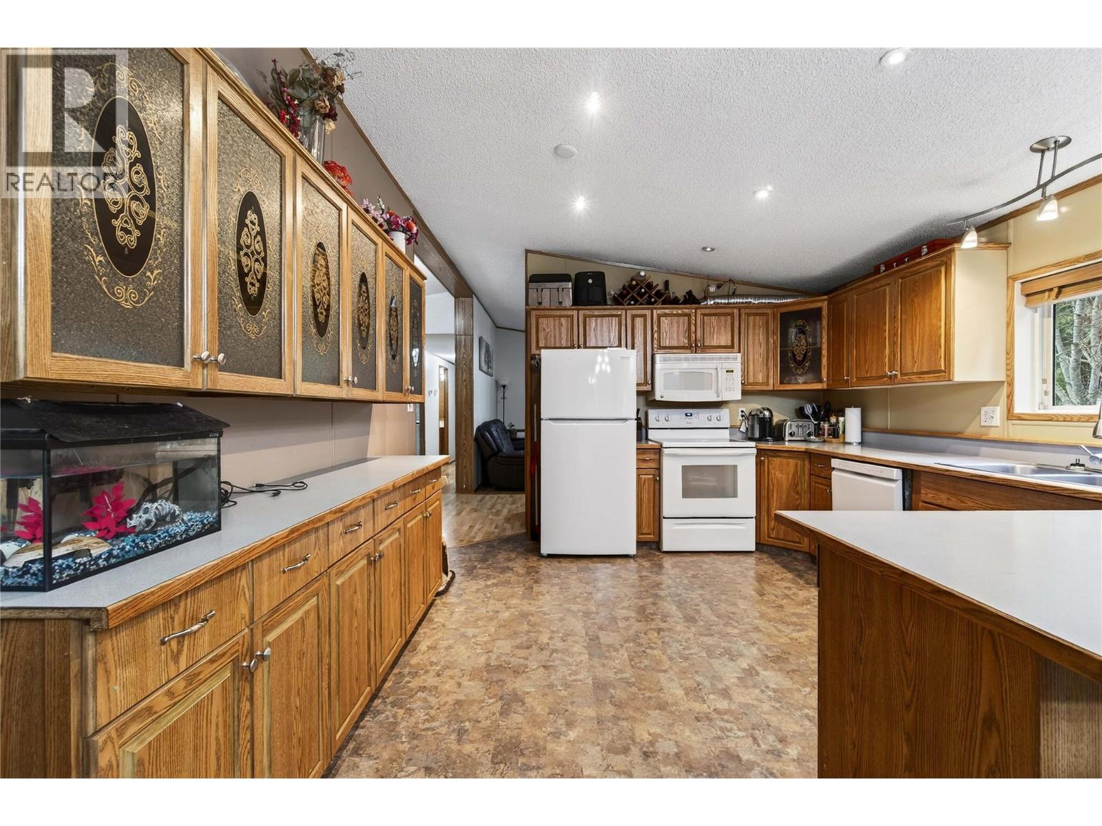 19 West Poirier Road, Mara