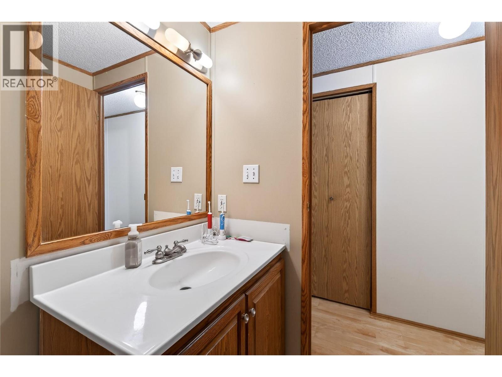 19 West Poirier Road, Mara