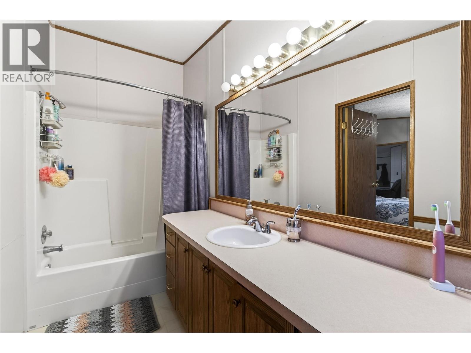 19 West Poirier Road, Mara