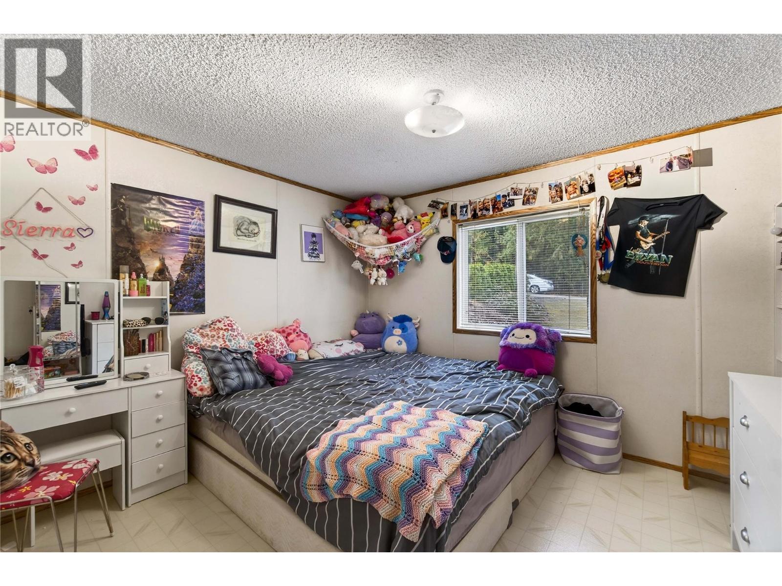 19 West Poirier Road, Mara