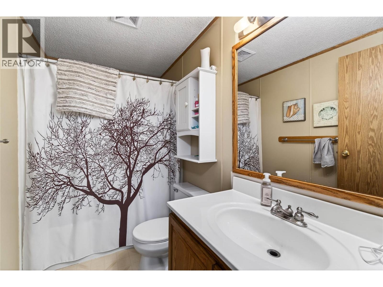 19 West Poirier Road, Mara