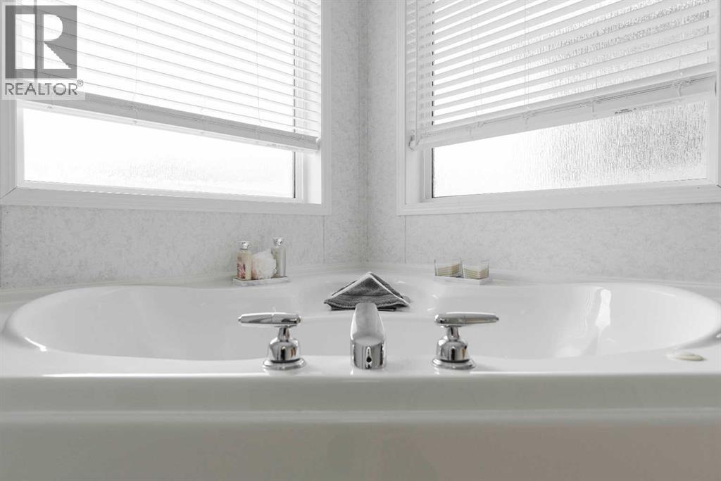 157 Ash Way, Fort McMurray