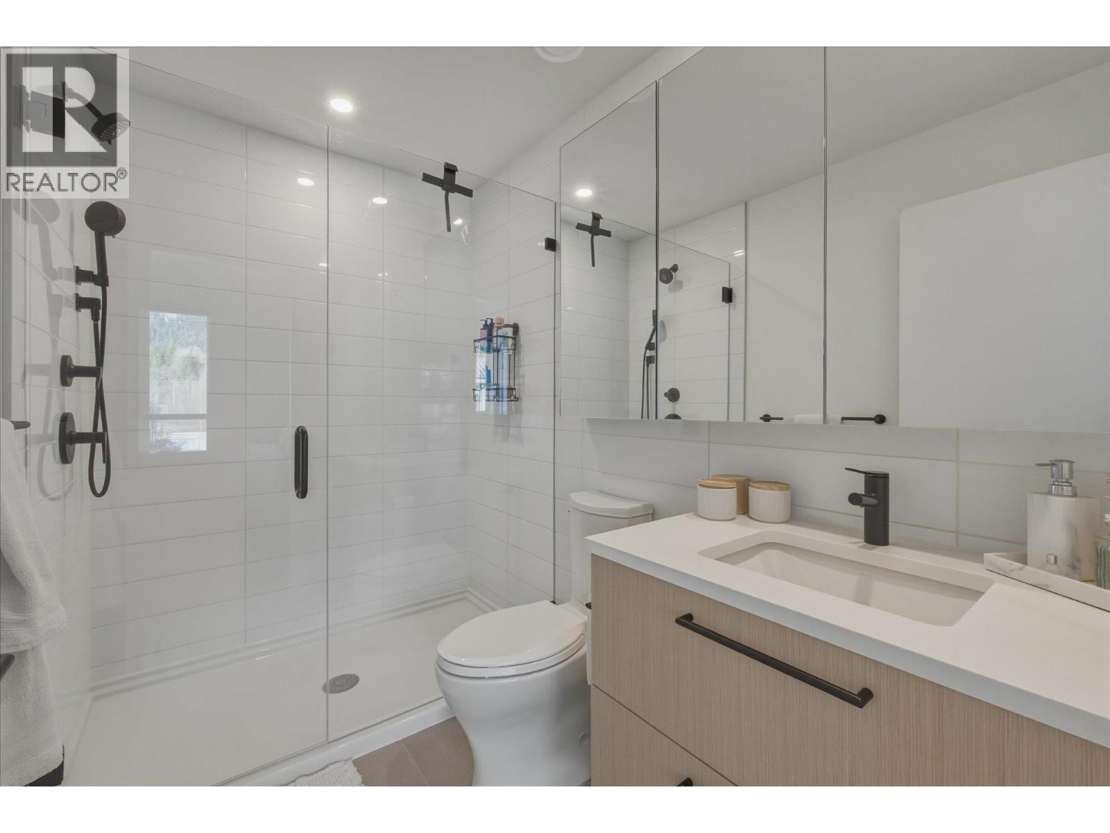 38014 KEEL WAY, Squamish