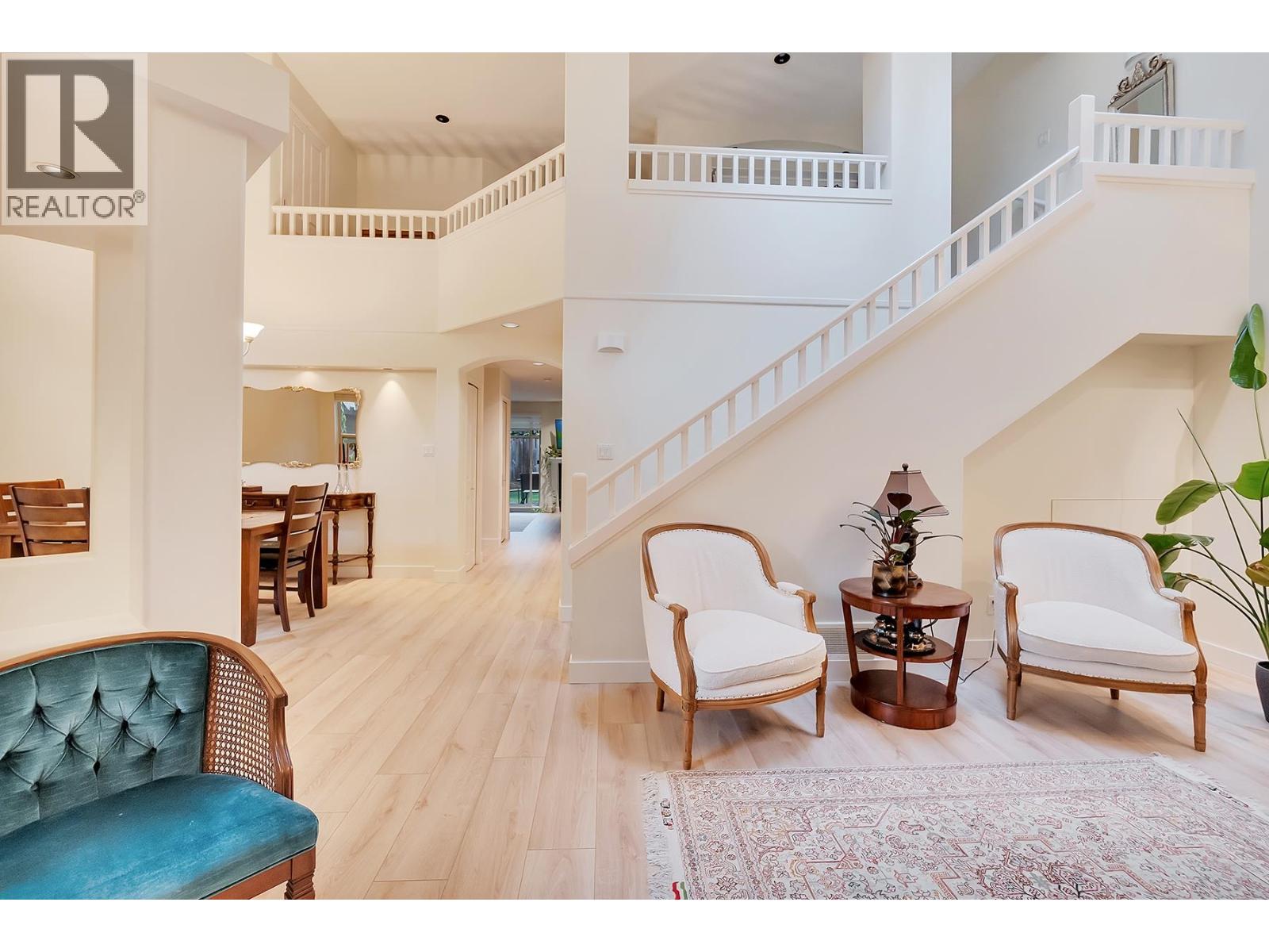 18 1550 LARKHALL CRESCENT, North Vancouver