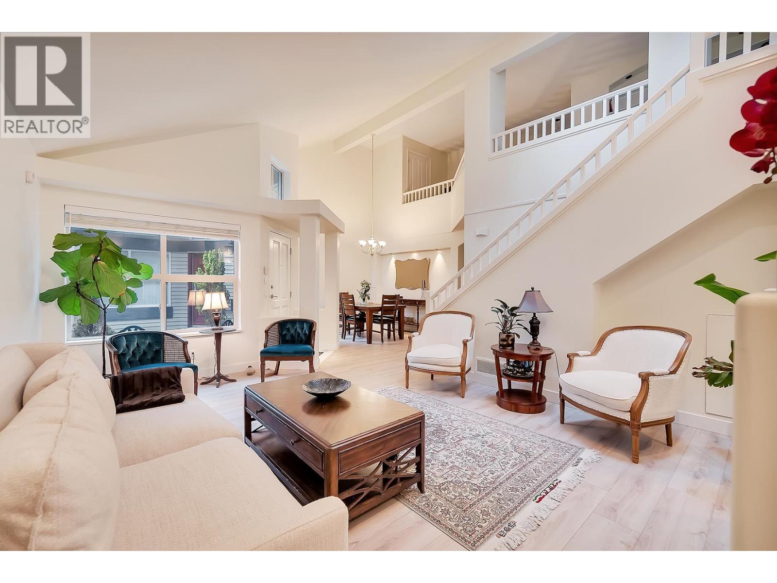 18 1550 LARKHALL CRESCENT, North Vancouver