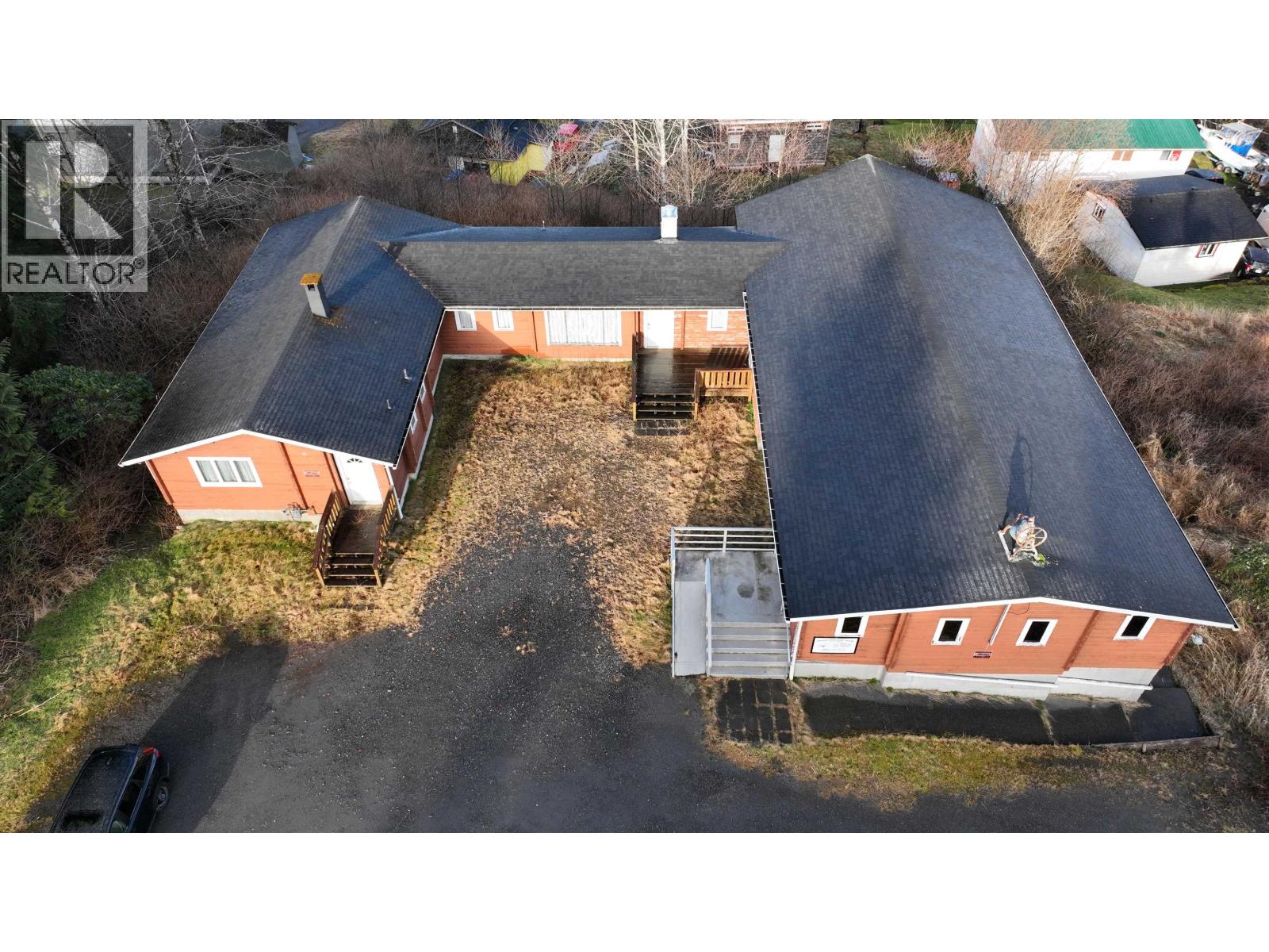 470 EVERGREEN DRIVE - 5