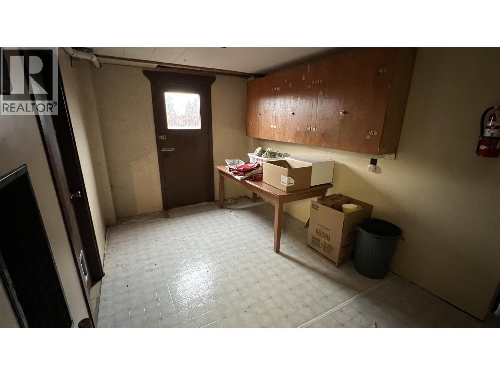 470 EVERGREEN DRIVE - 2