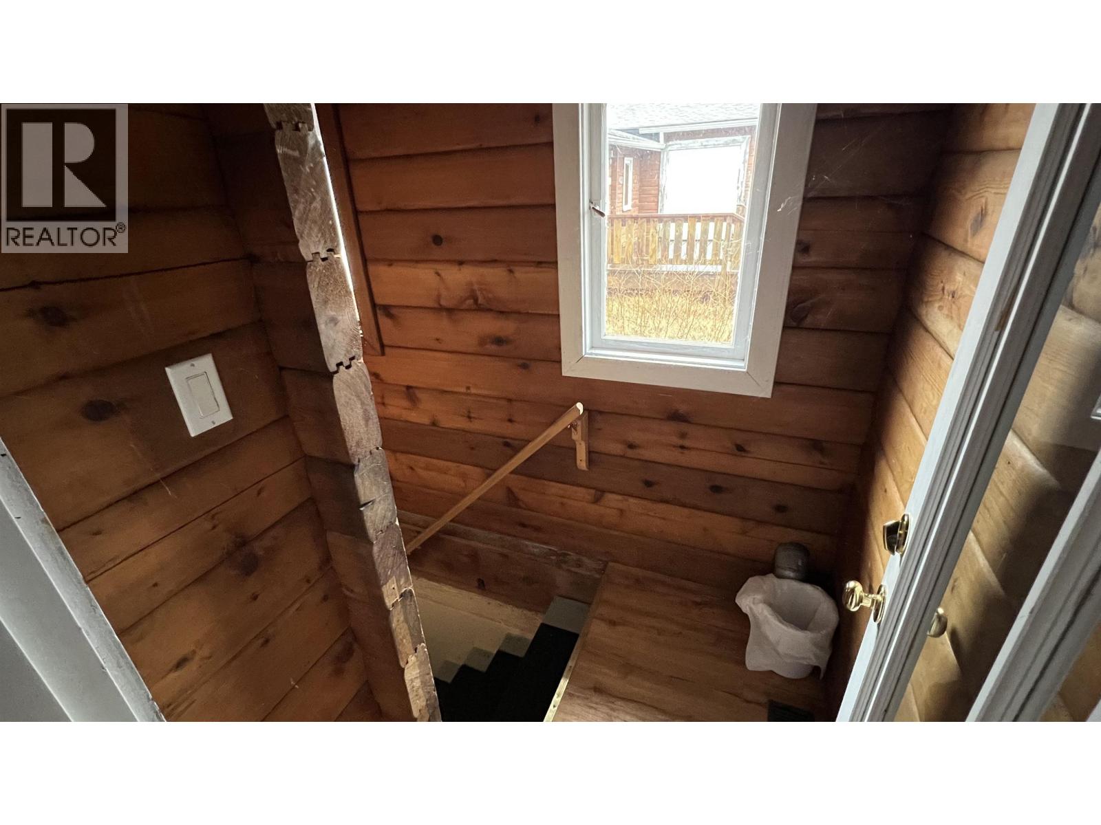 470 EVERGREEN DRIVE - 26