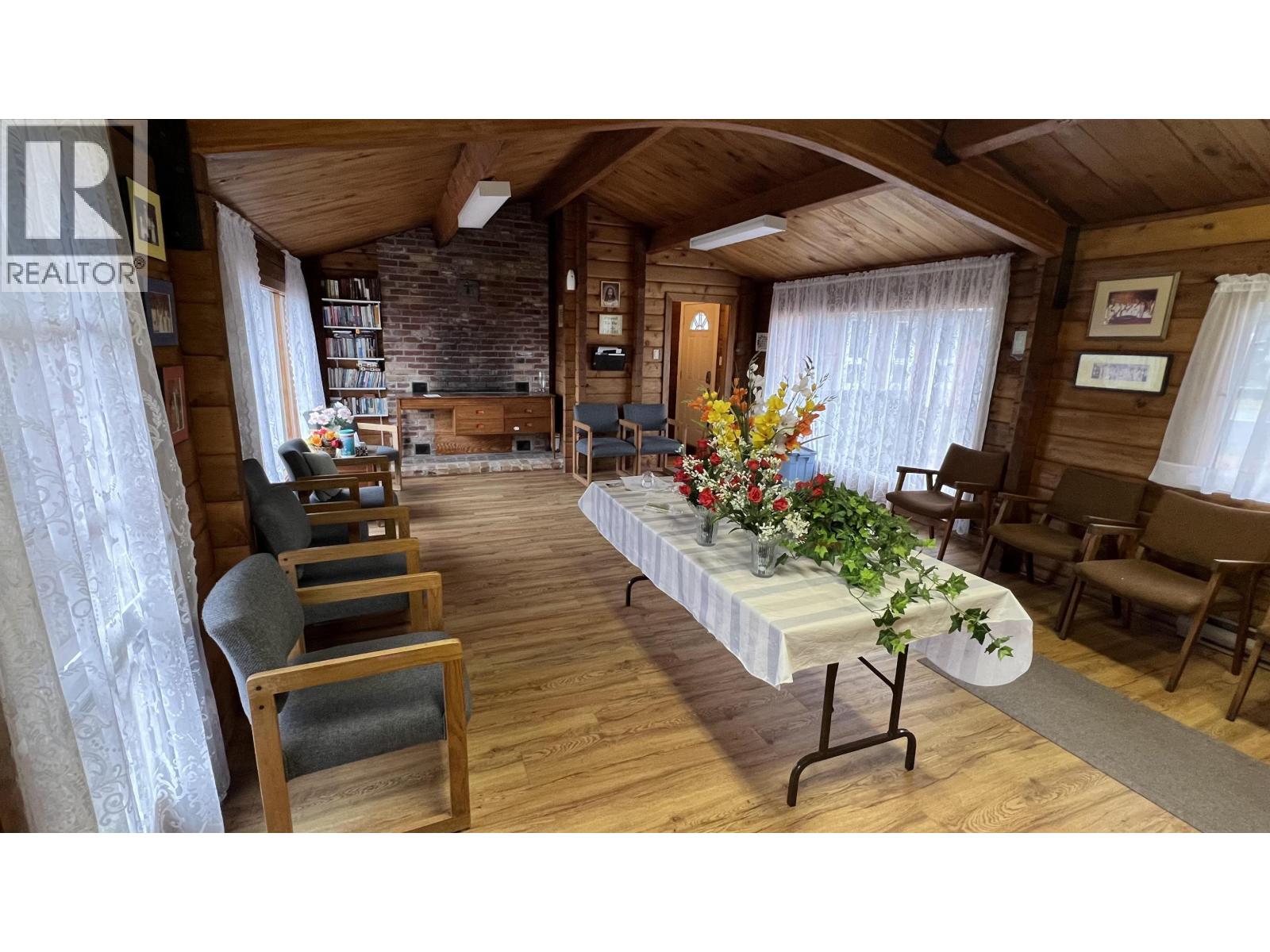 470 EVERGREEN DRIVE - 32