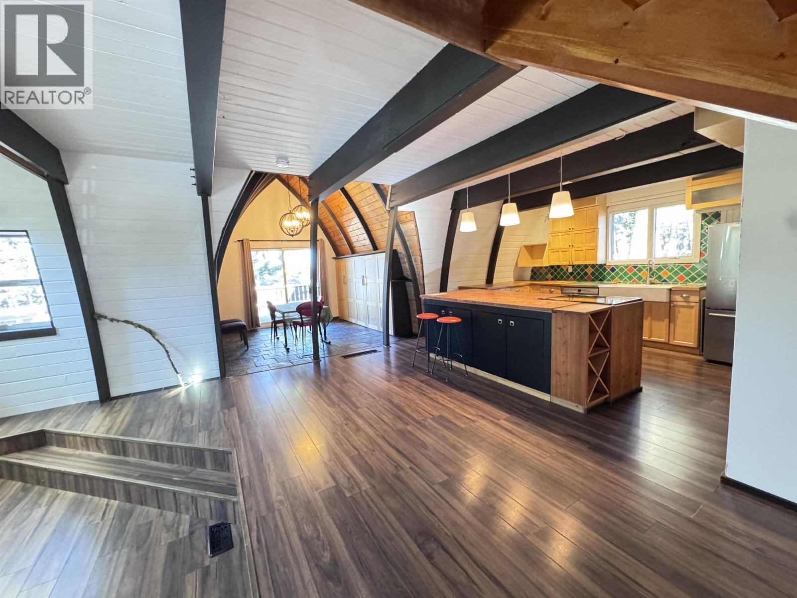 1105 N TWELFTH AVENUE - 4