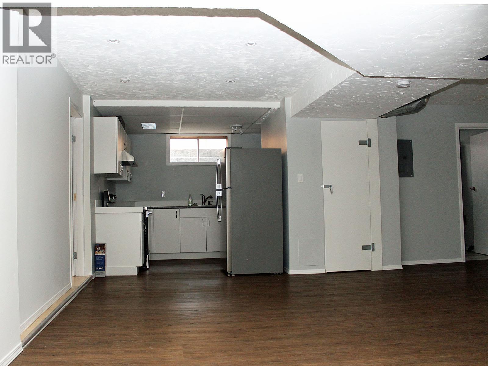 1105 N TWELFTH AVENUE - 16