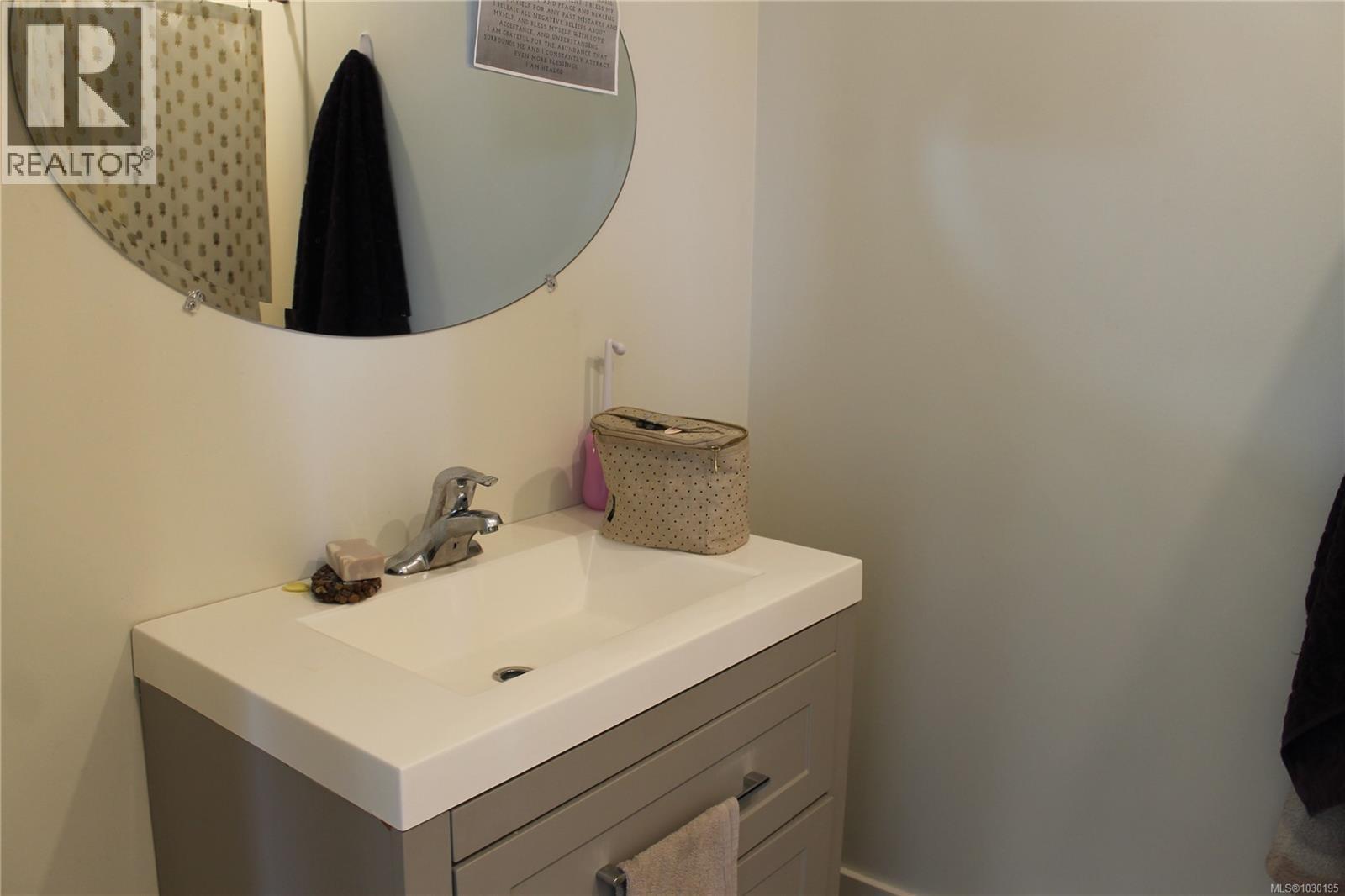 6160 LAKEVIEW DR - 27