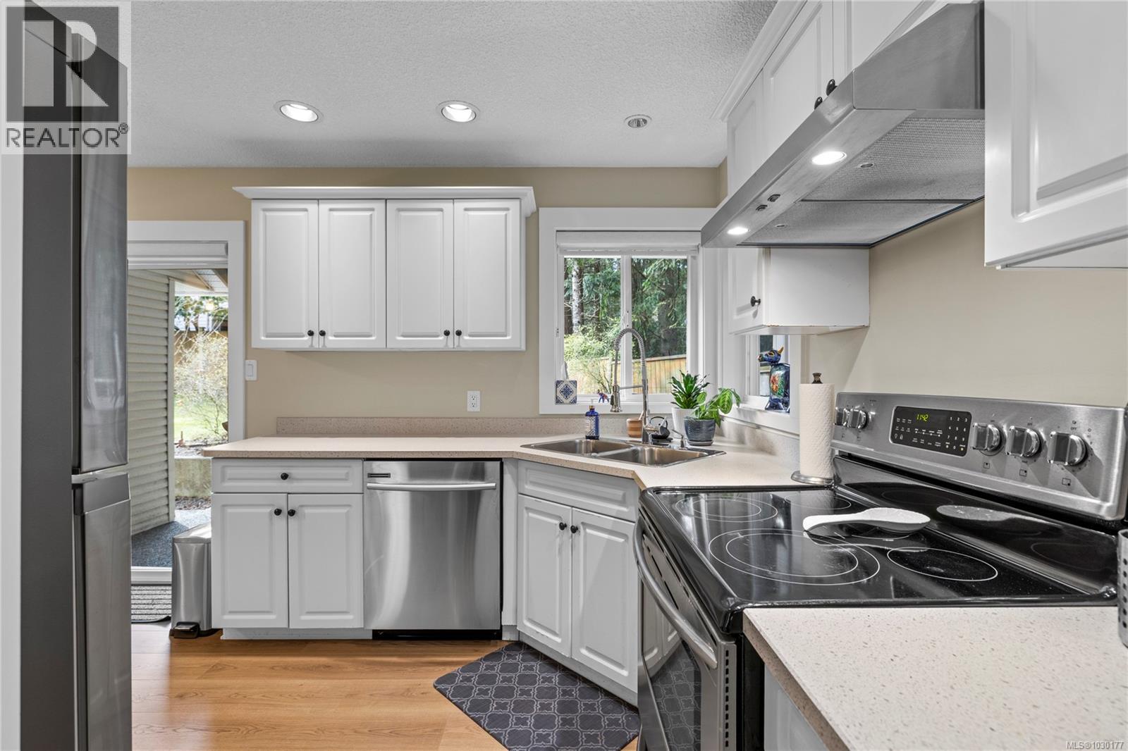 795 Southland Way - 10
