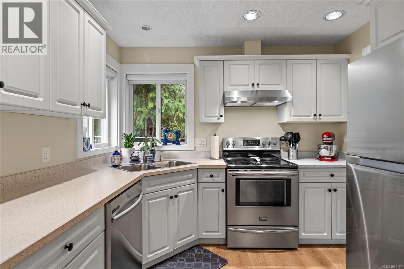 795 SOUTHLAND WAY - 11