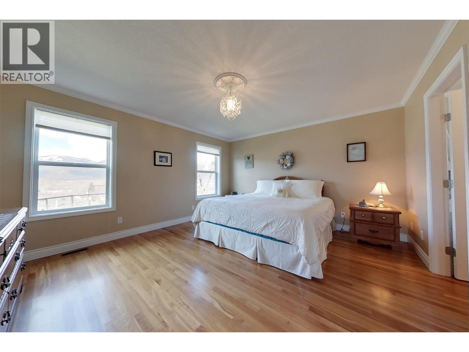 423 6th Avenue S, Creston