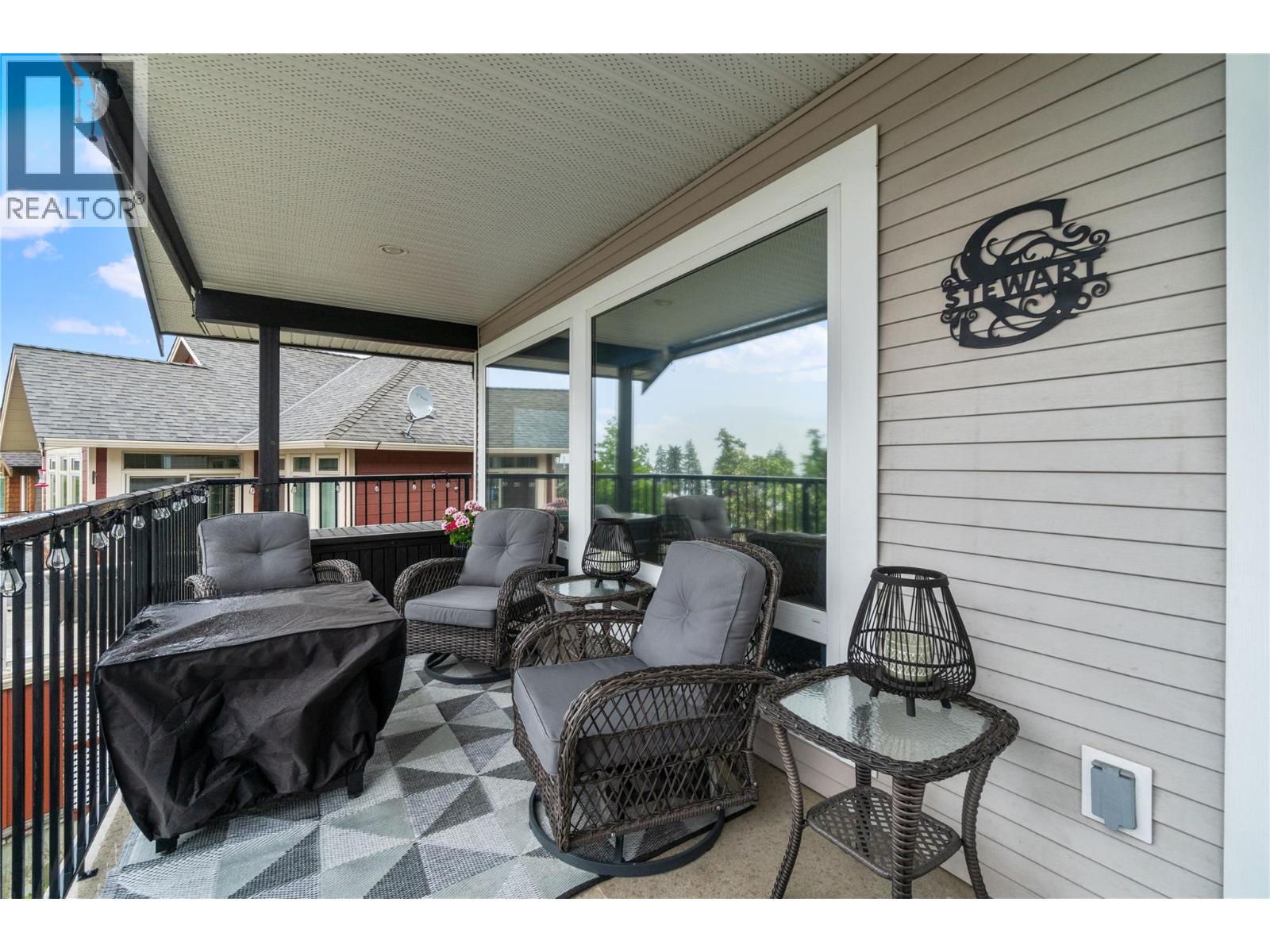 1040 14 Avenue SE, Salmon Arm