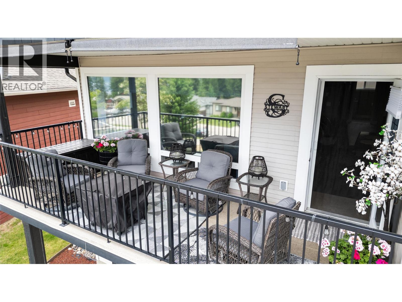 1040 14 Avenue SE, Salmon Arm