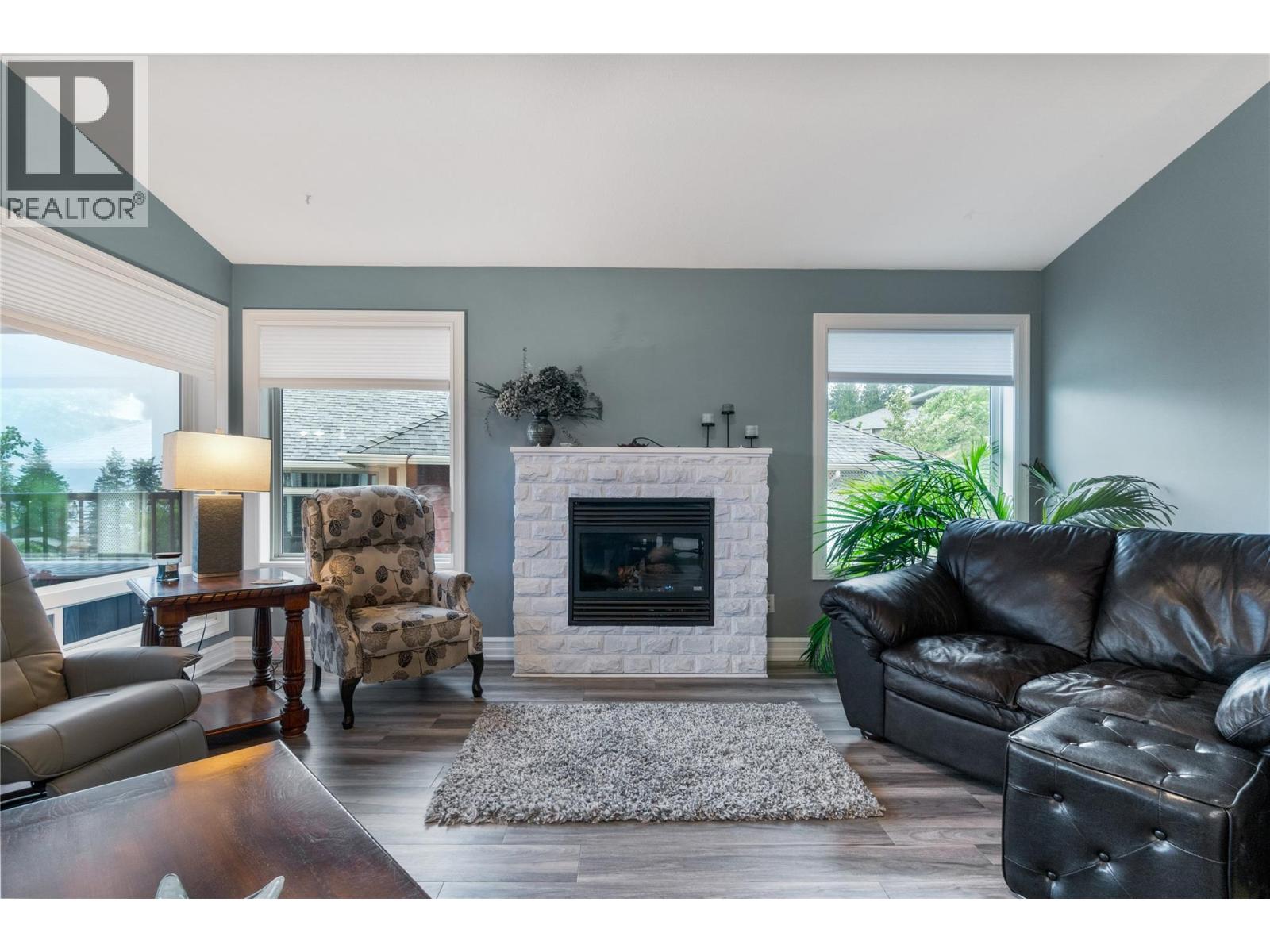 1040 14 Avenue SE, Salmon Arm