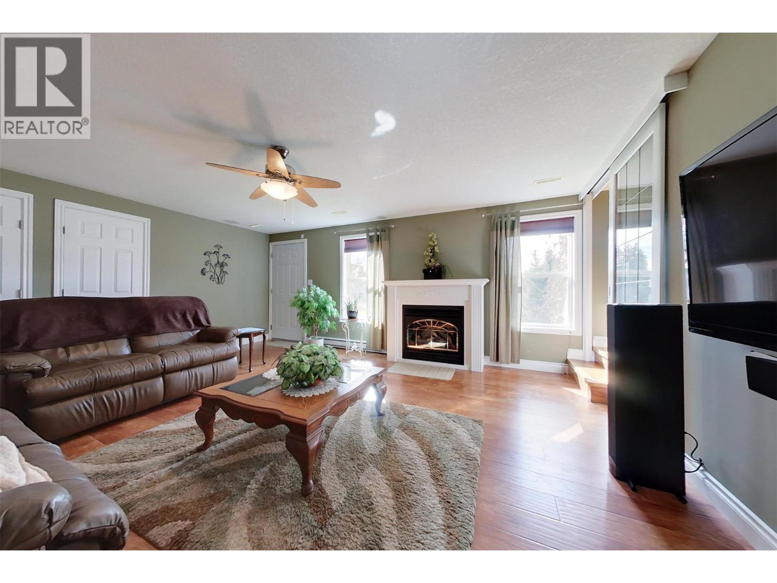 423 6th Avenue S, Creston