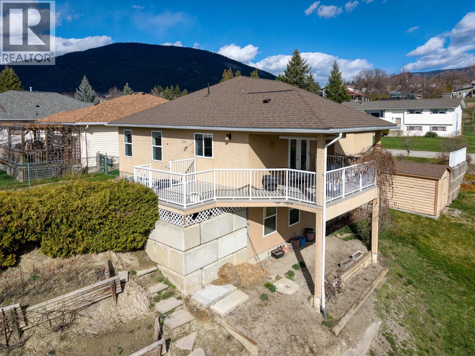 423 6th Avenue S, Creston