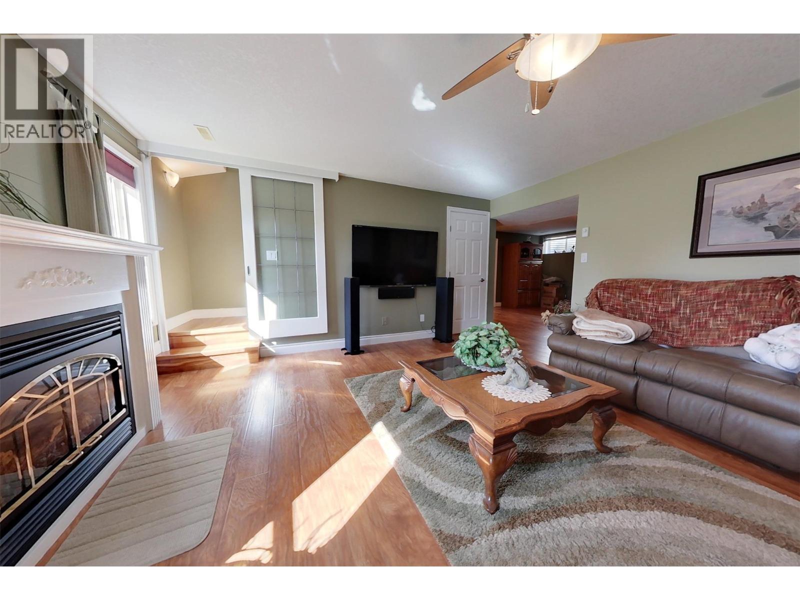 423 6th Avenue S, Creston