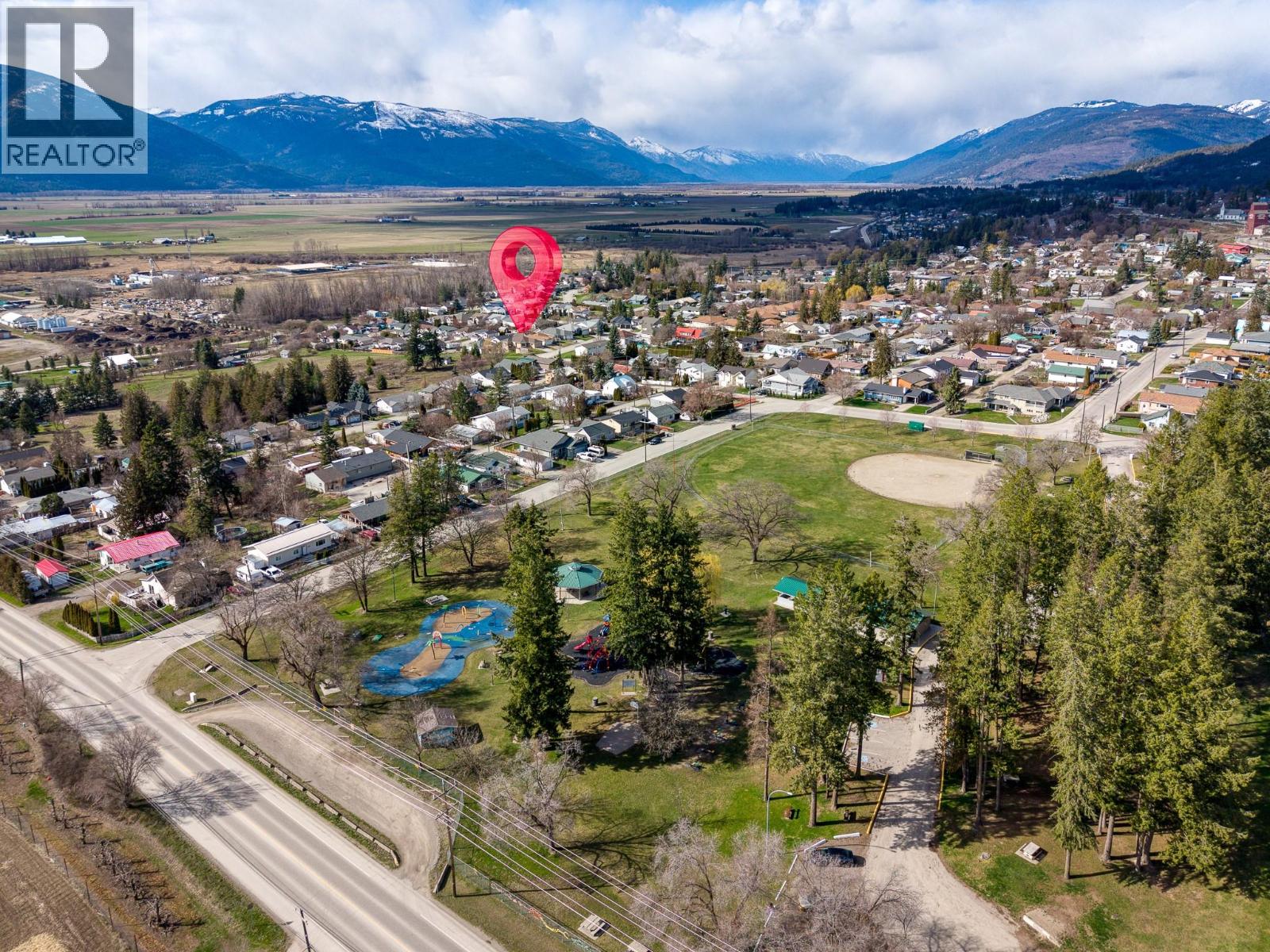 423 6th Avenue S, Creston