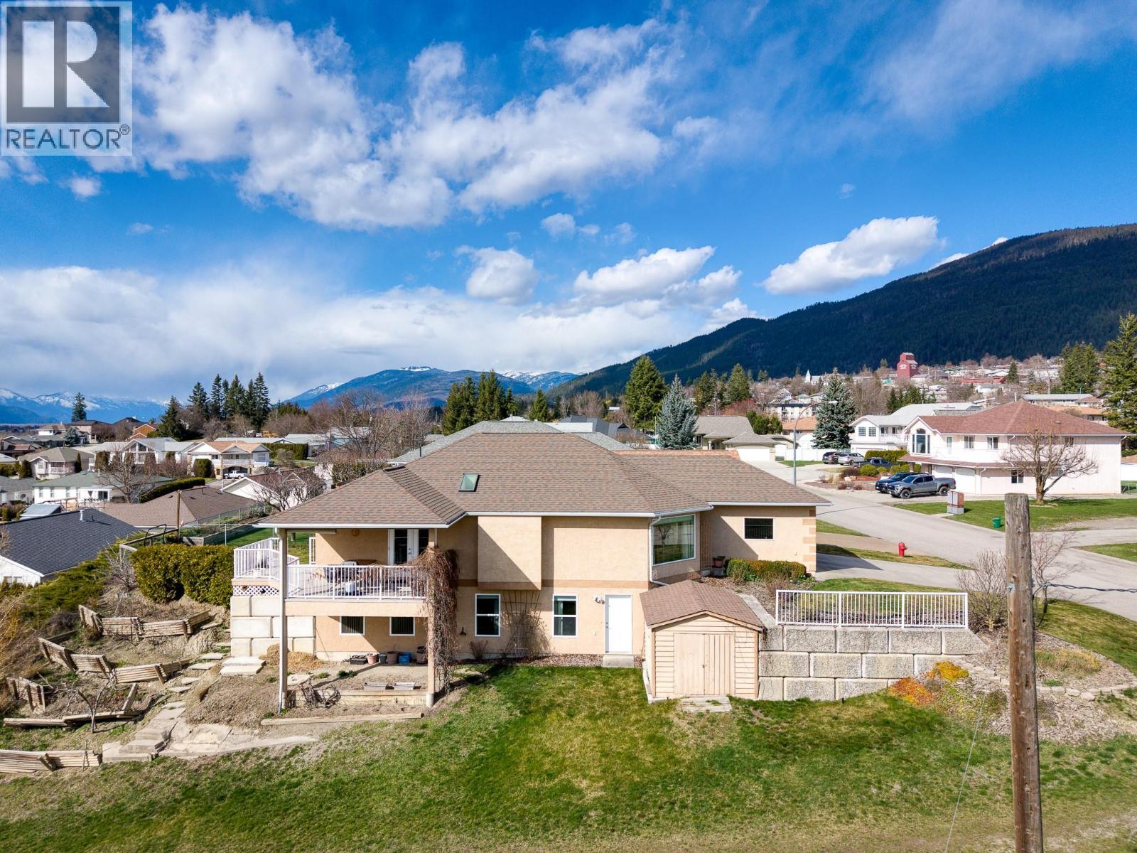 423 6th Avenue S, Creston