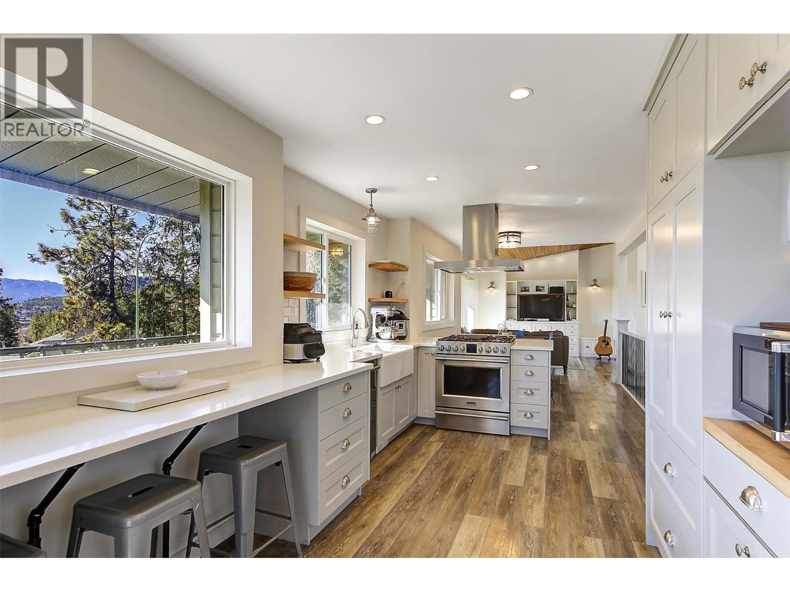 1835 Horizon Drive, West Kelowna