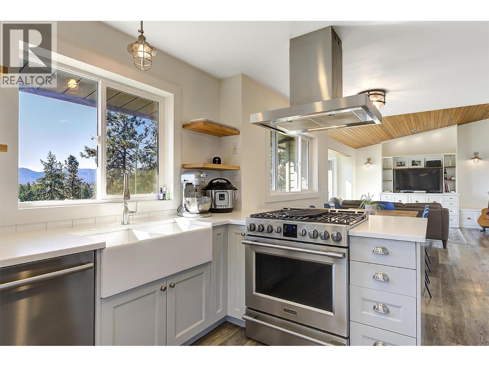 1835 Horizon Drive, West Kelowna