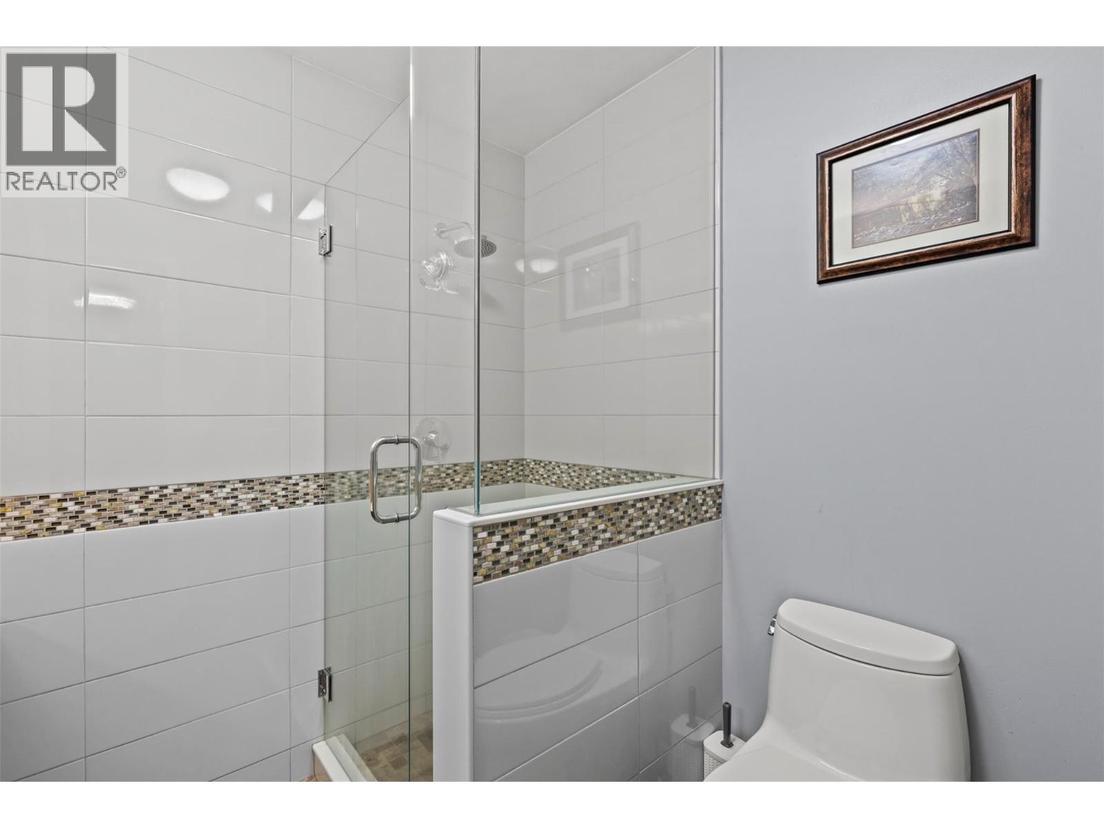 328 WHITESHIELD CRESCENT - 23