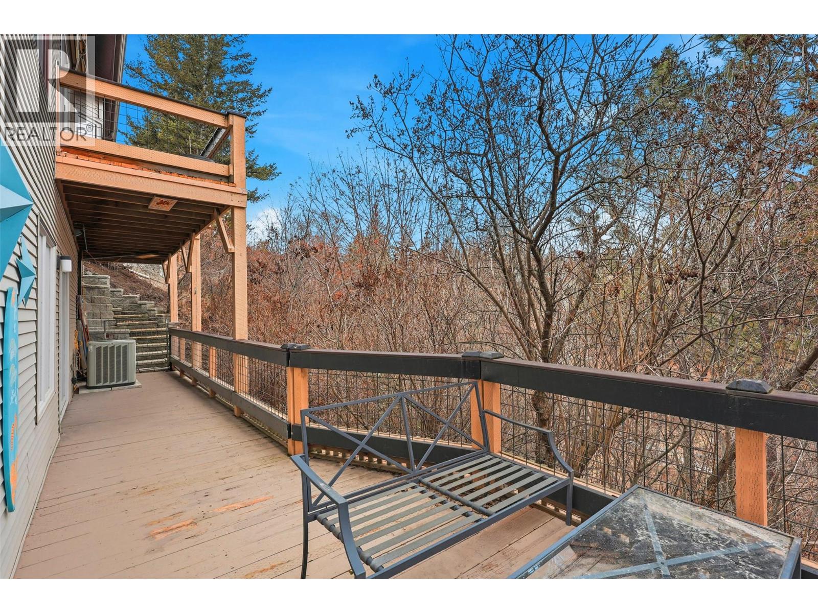 328 WHITESHIELD CRESCENT - 45