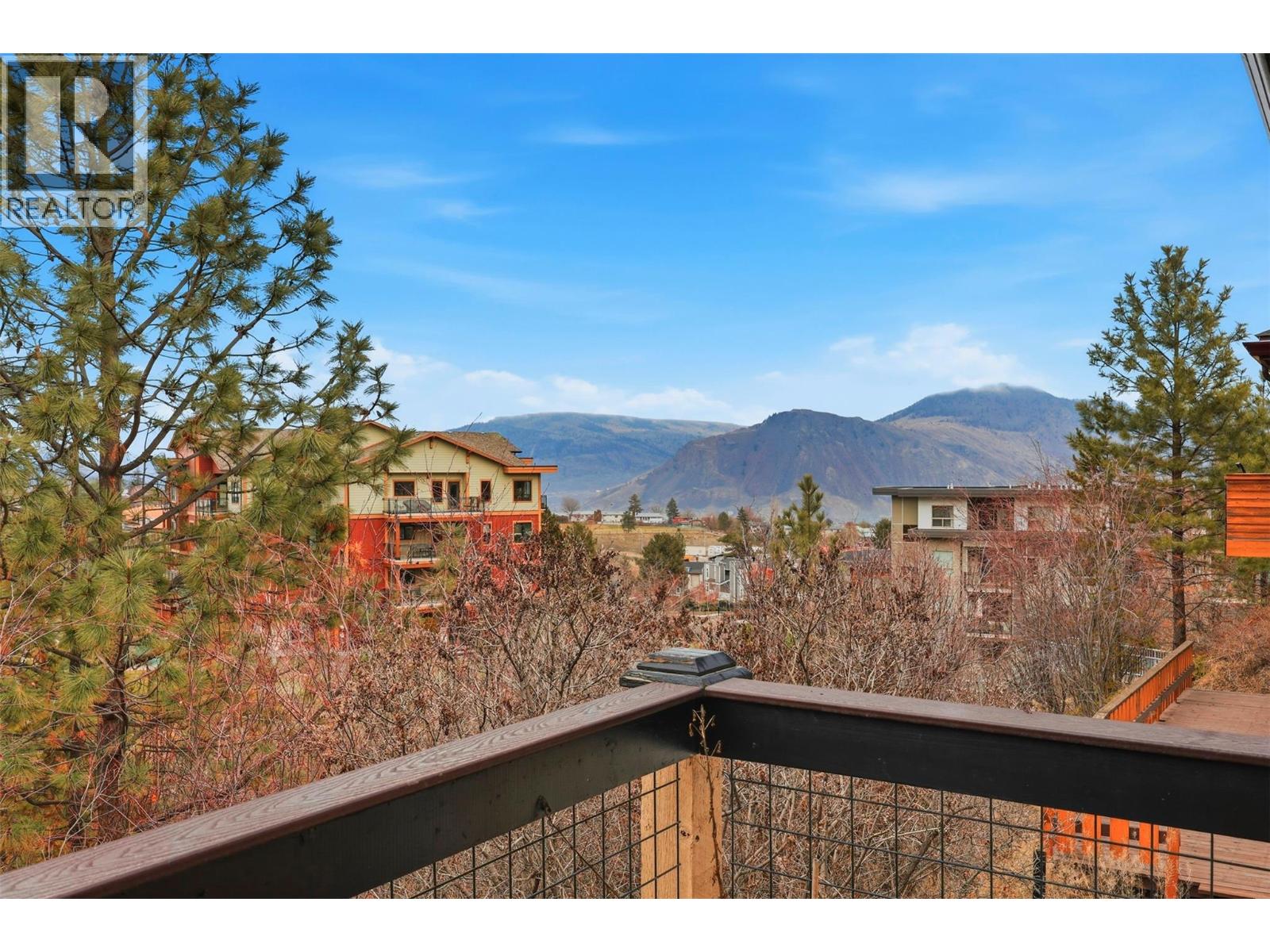 328 WHITESHIELD CRESCENT - 48