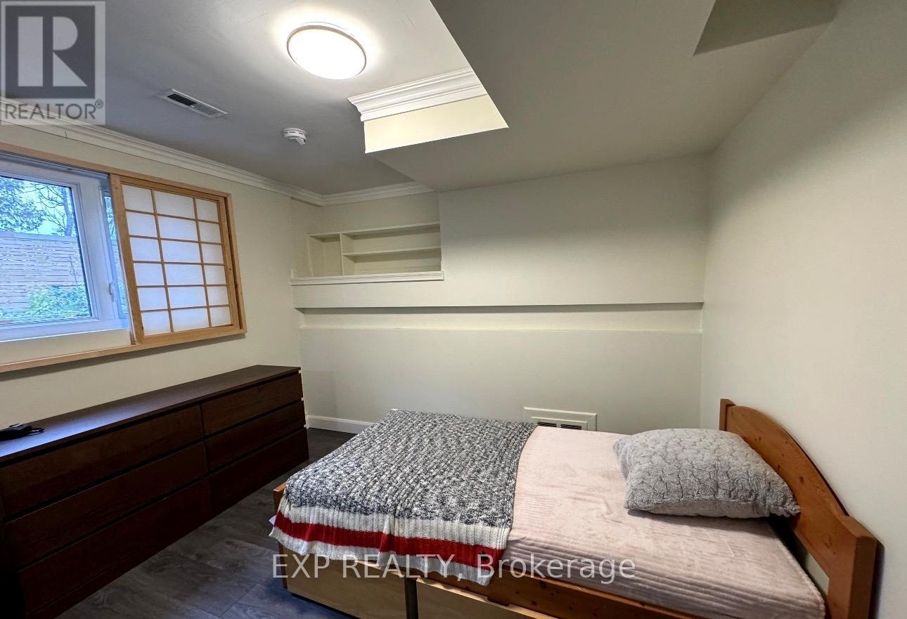 LOWER - 18 GREENLAND ROAD