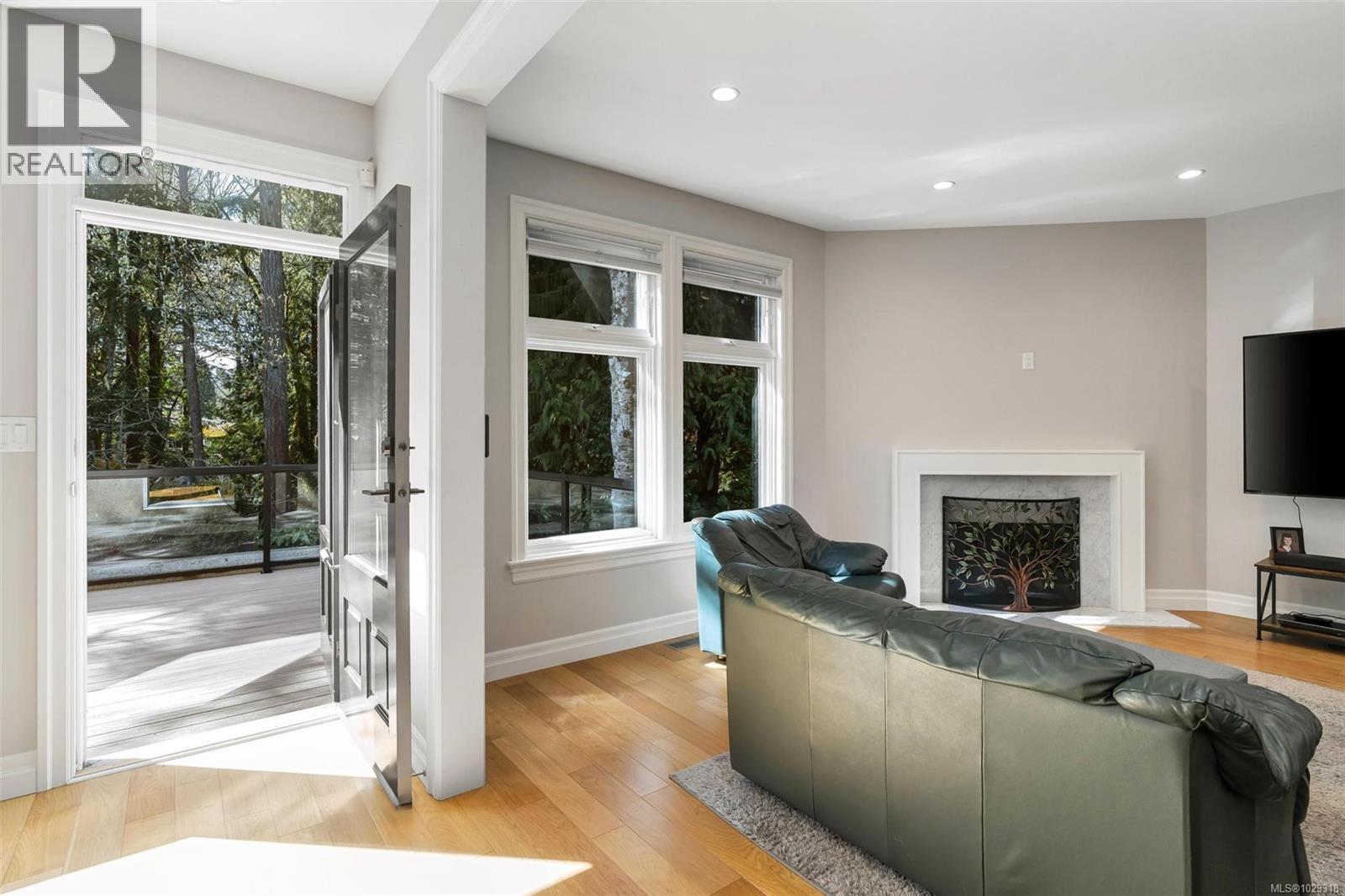  805 Del Monte Lane, Saanich