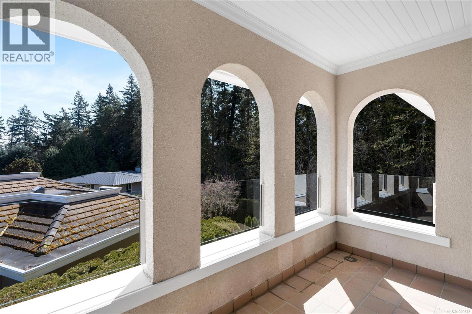  805 Del Monte Lane, Saanich