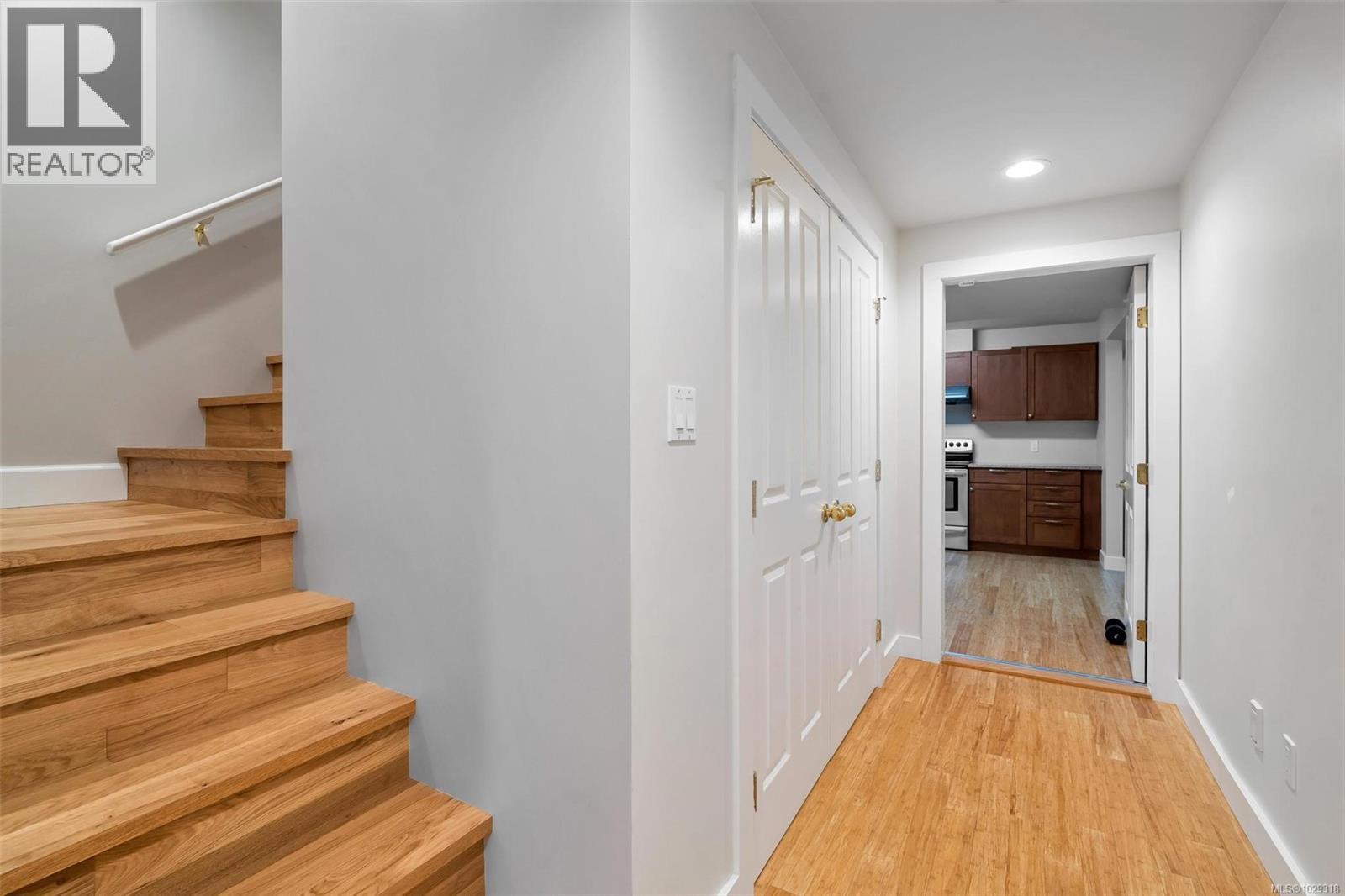  805 Del Monte Lane, Saanich