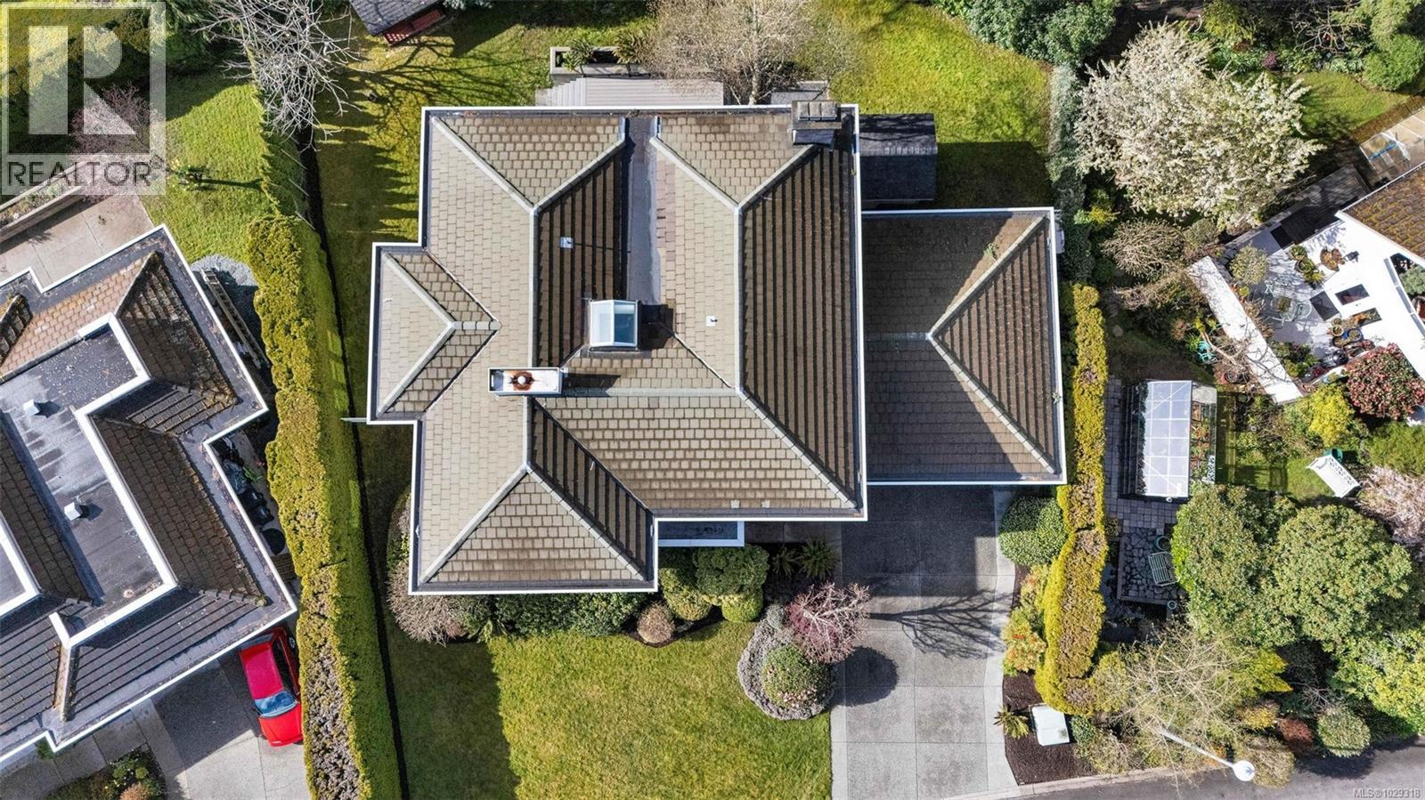  805 Del Monte Lane, Saanich